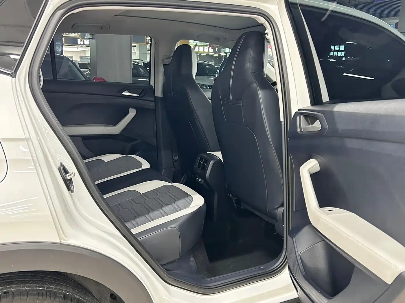 Volkswagen Tharu 2025 New Edge 1.5L Aspiration Edition фото 11