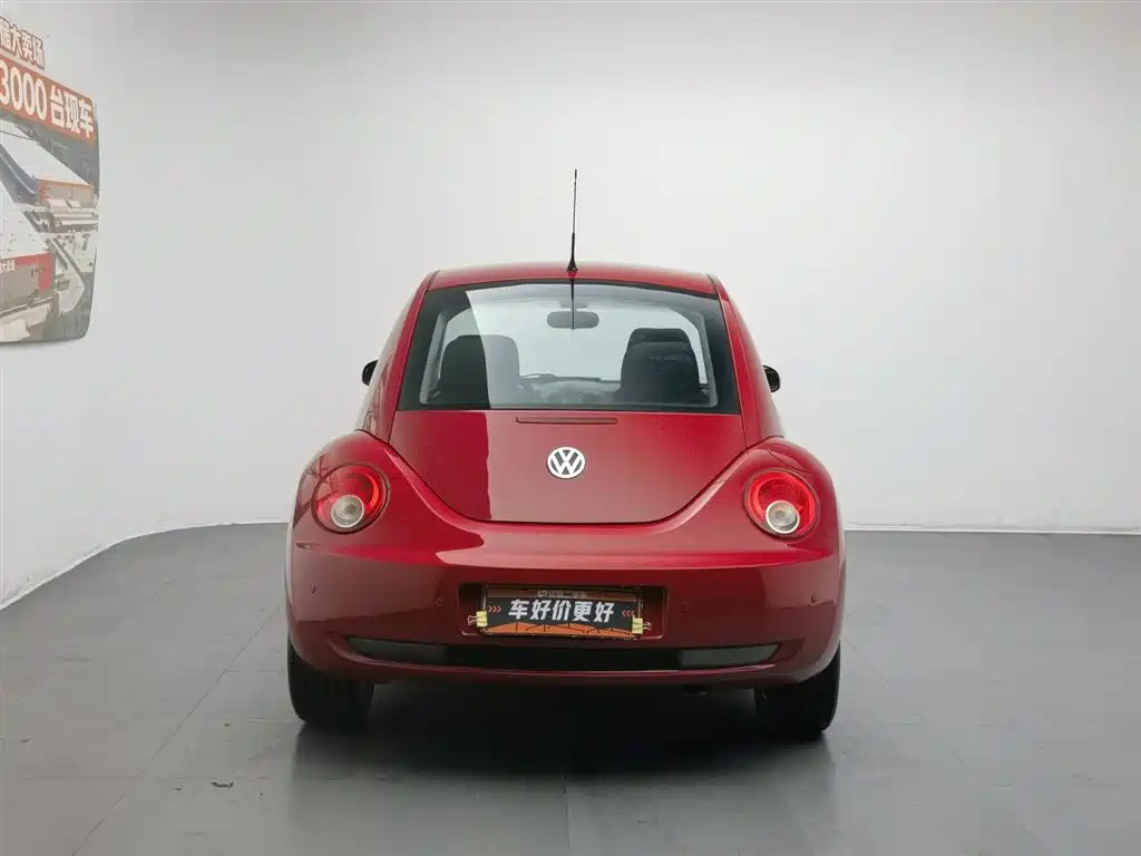 Volkswagen Beetle 2010 Model 1.6 AT фото 4