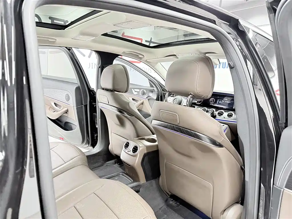 Mercedes-Benz E-Class 2019 E 200 L 4MATIC фото 15