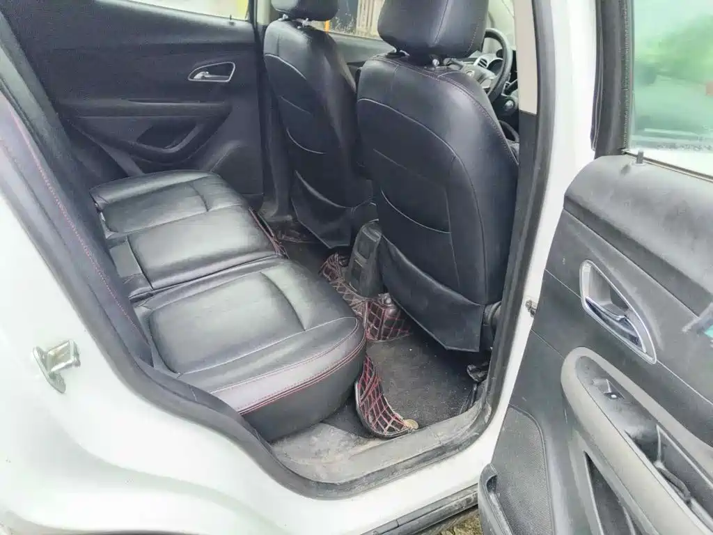 Photo 11 - Buick Encore