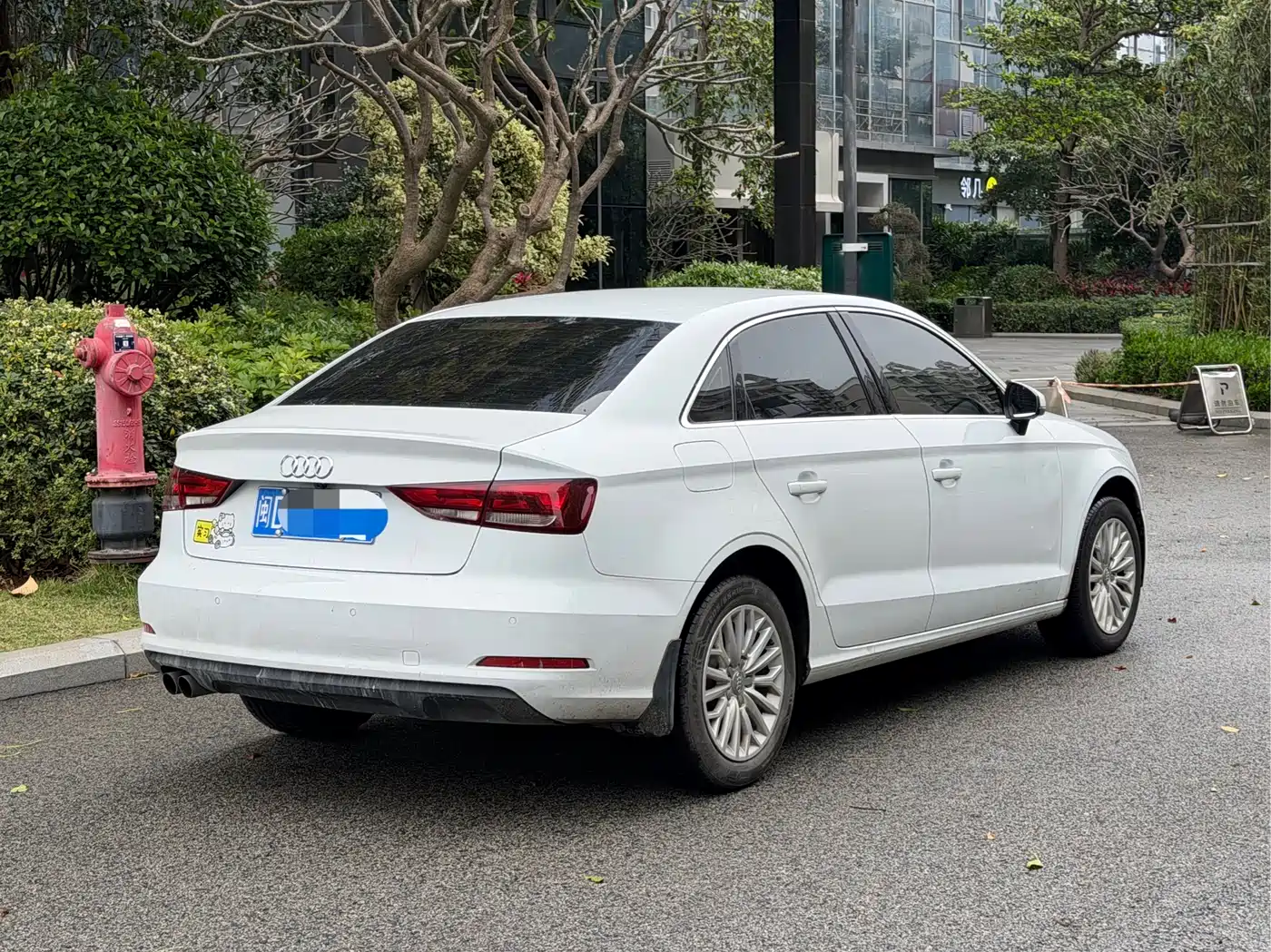 Audi A3 2016 Limousine 35 TFSI Progressive фото 4