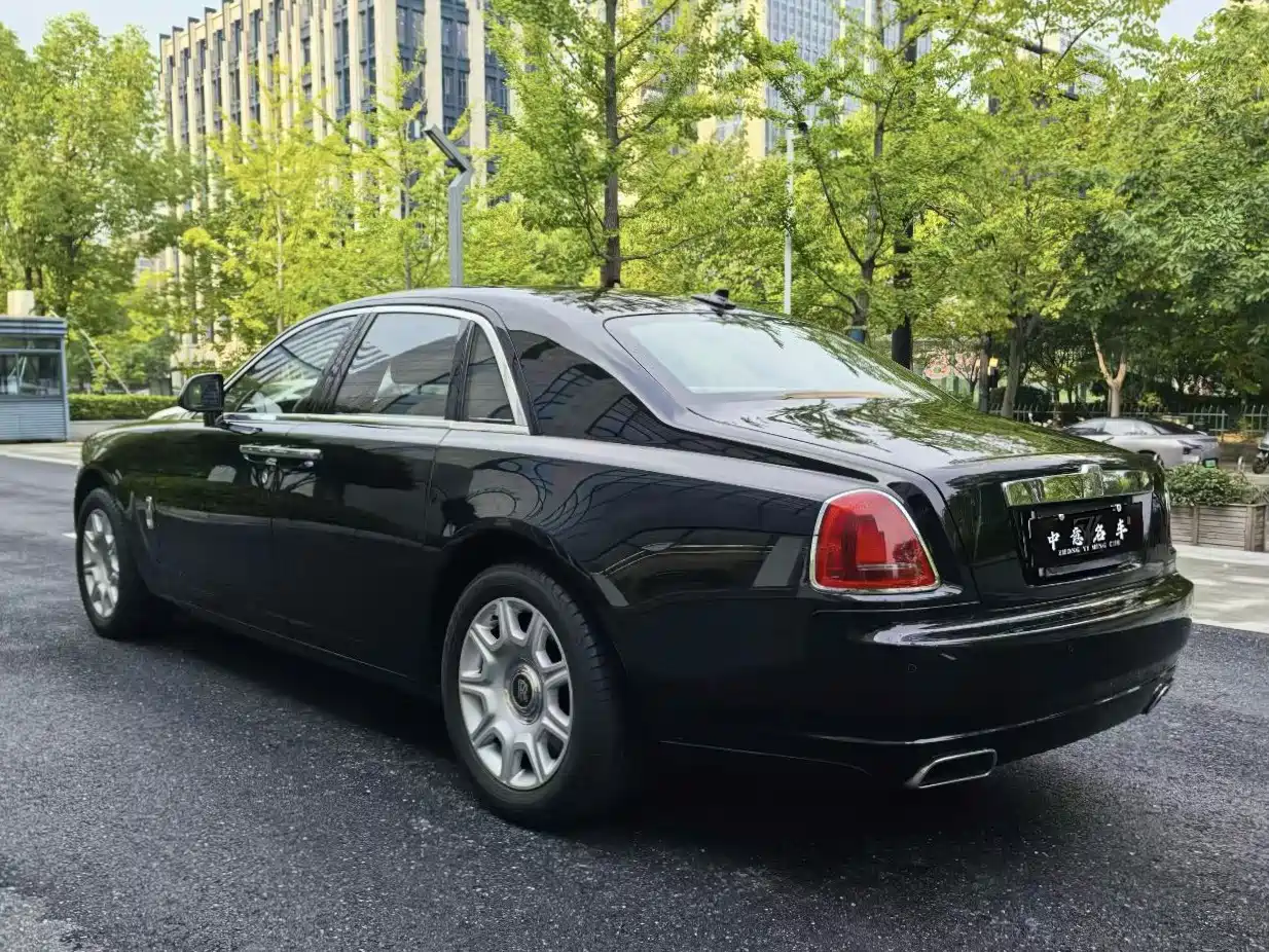 Rolls-Royce Ghost 2012 2010 Model 6.6T Standard