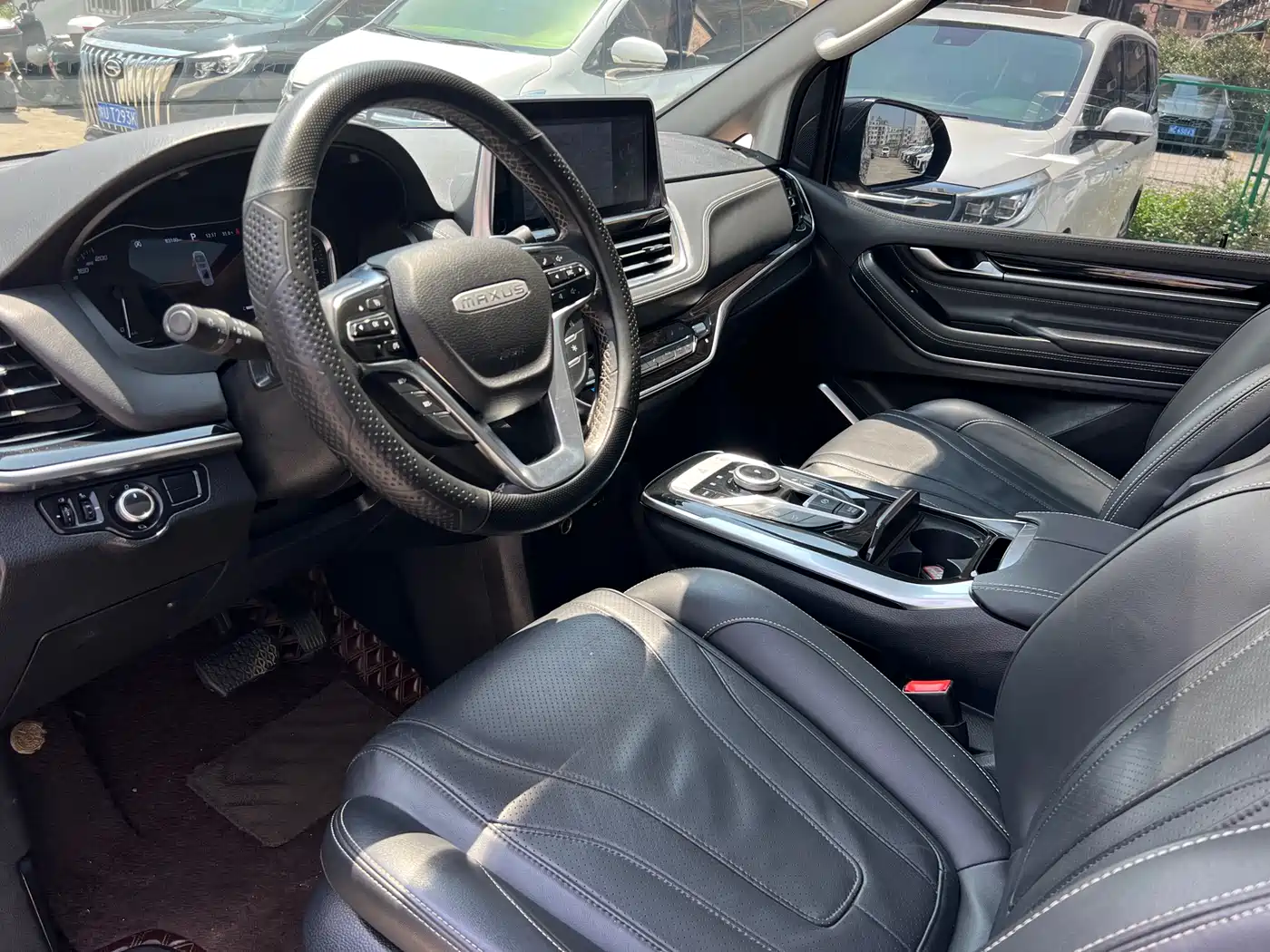 SAIC Maxus Maxus G20 2020 2.0T Gasoline Automatic Luxury Executive фото 12