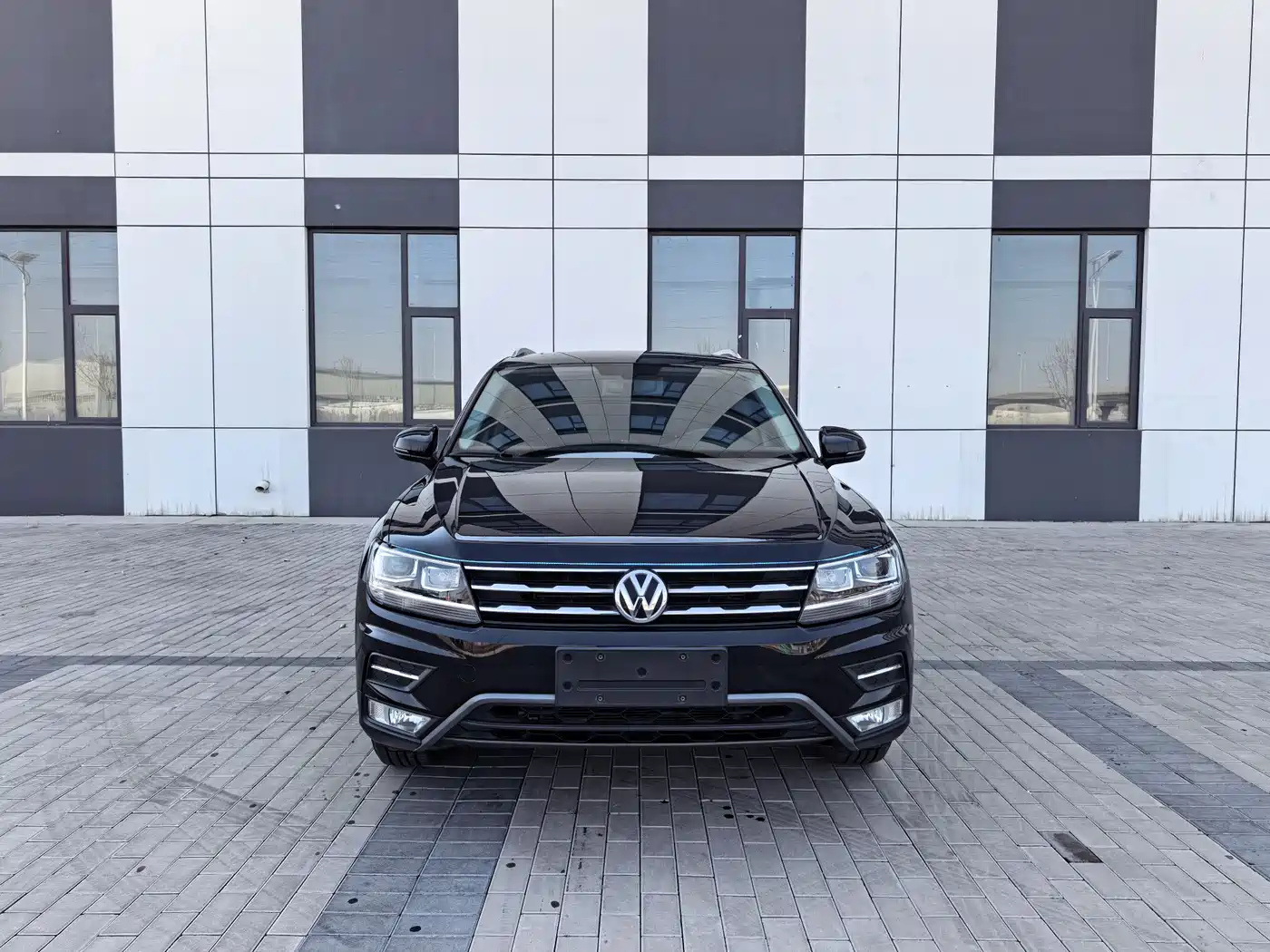 Volkswagen Tiguan L 2018 Facelift 330TSI Automatic 2WD Luxury Edition