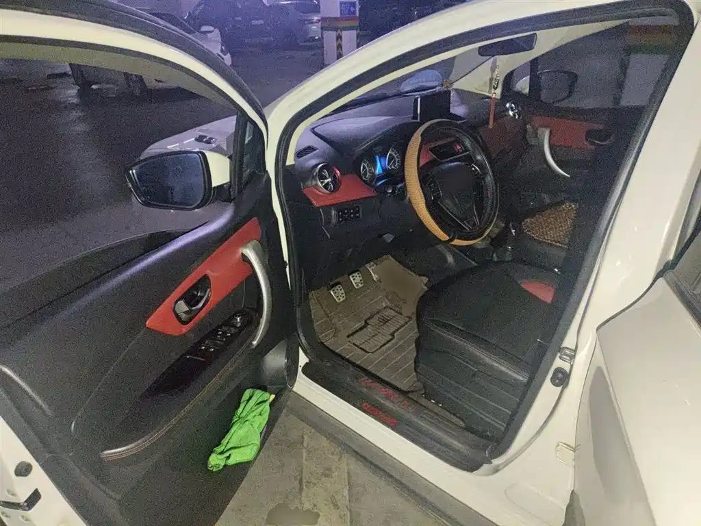 Haval H1 2015 1.5L Manual Luxury фото 13