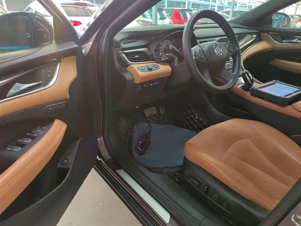 Buick LaCrosse 2016 20T Luxury фото 12