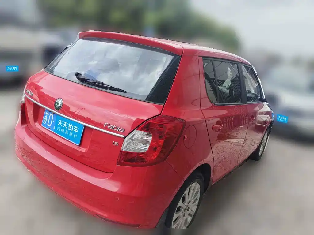 Фото 5 - Škoda Fabia