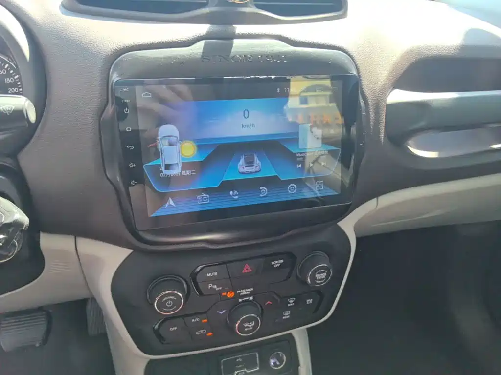 Jeep Renegade 2018 2018 Connected Large Screen Edition 180T Automatic High Energy