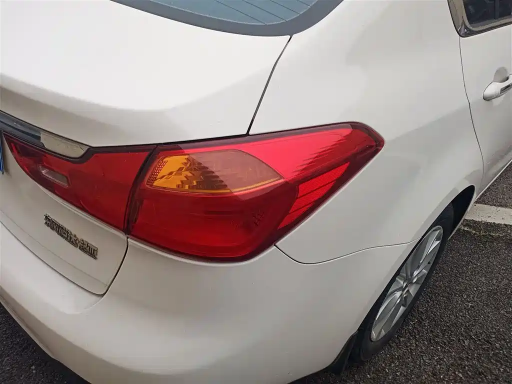 Kia K3 2015 1.6L Automatic GLS фото 8