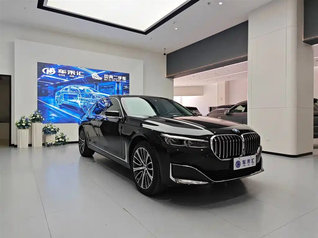 BMW 7 Series 2021 Model 740Li Leading Luxury Package фото 3
