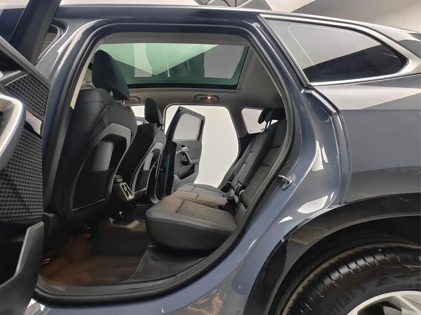 BMW X1 2023 sDrive20Li X Design Package фото 10