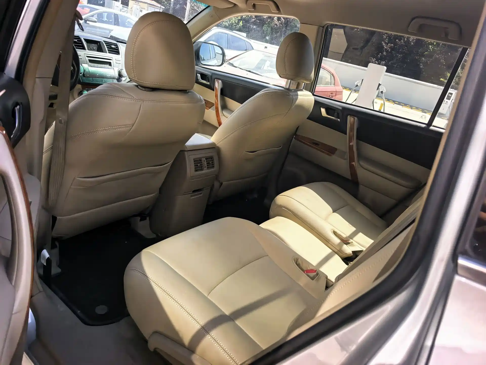 Фото 27 - Toyota Highlander