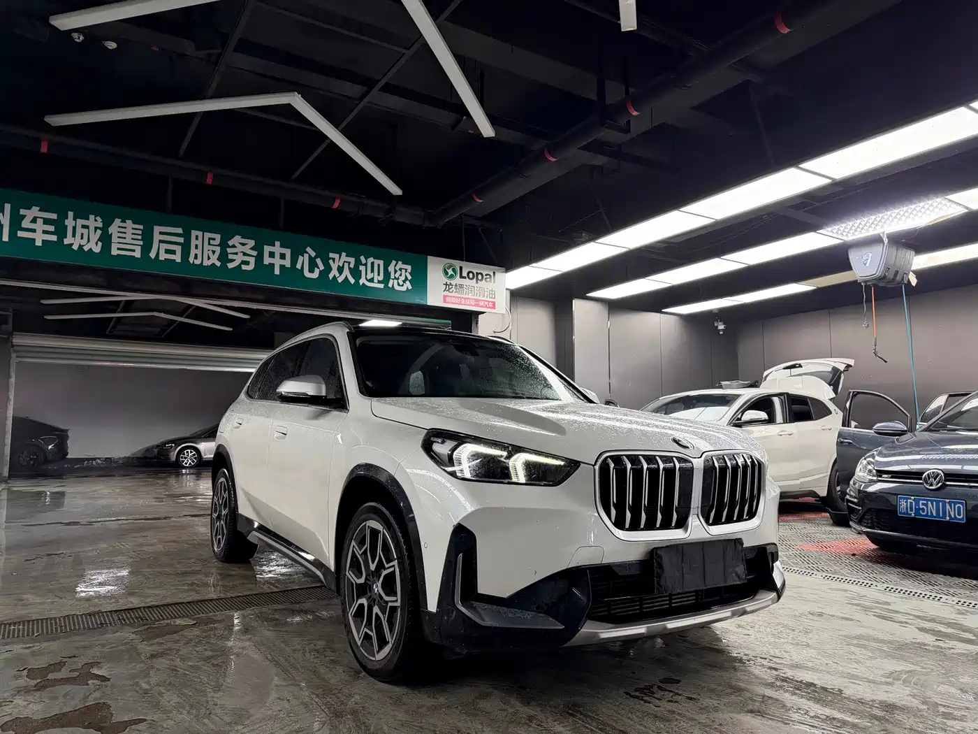 BMW X1 2024 2023 xDrive25Li X Design Package