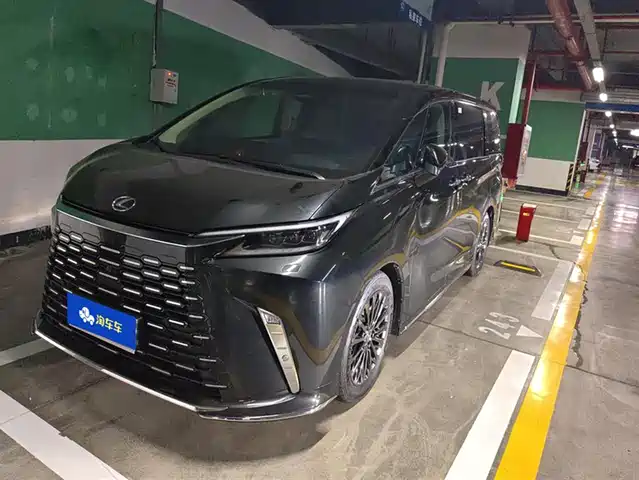 Lexus LM 2023 500h 6-Seater Prestige Edition