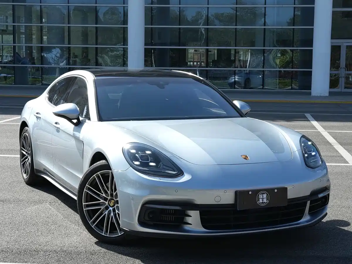 Porsche Panamera 2017 Panamera 4S 2.9T фото 3