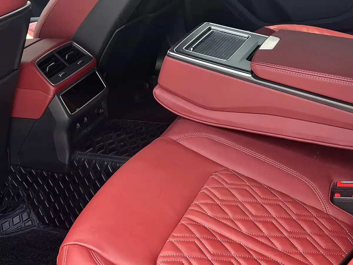 Audi A7L 2025 2025 Model Year 45 TFSI quattro Black Knight Edition
