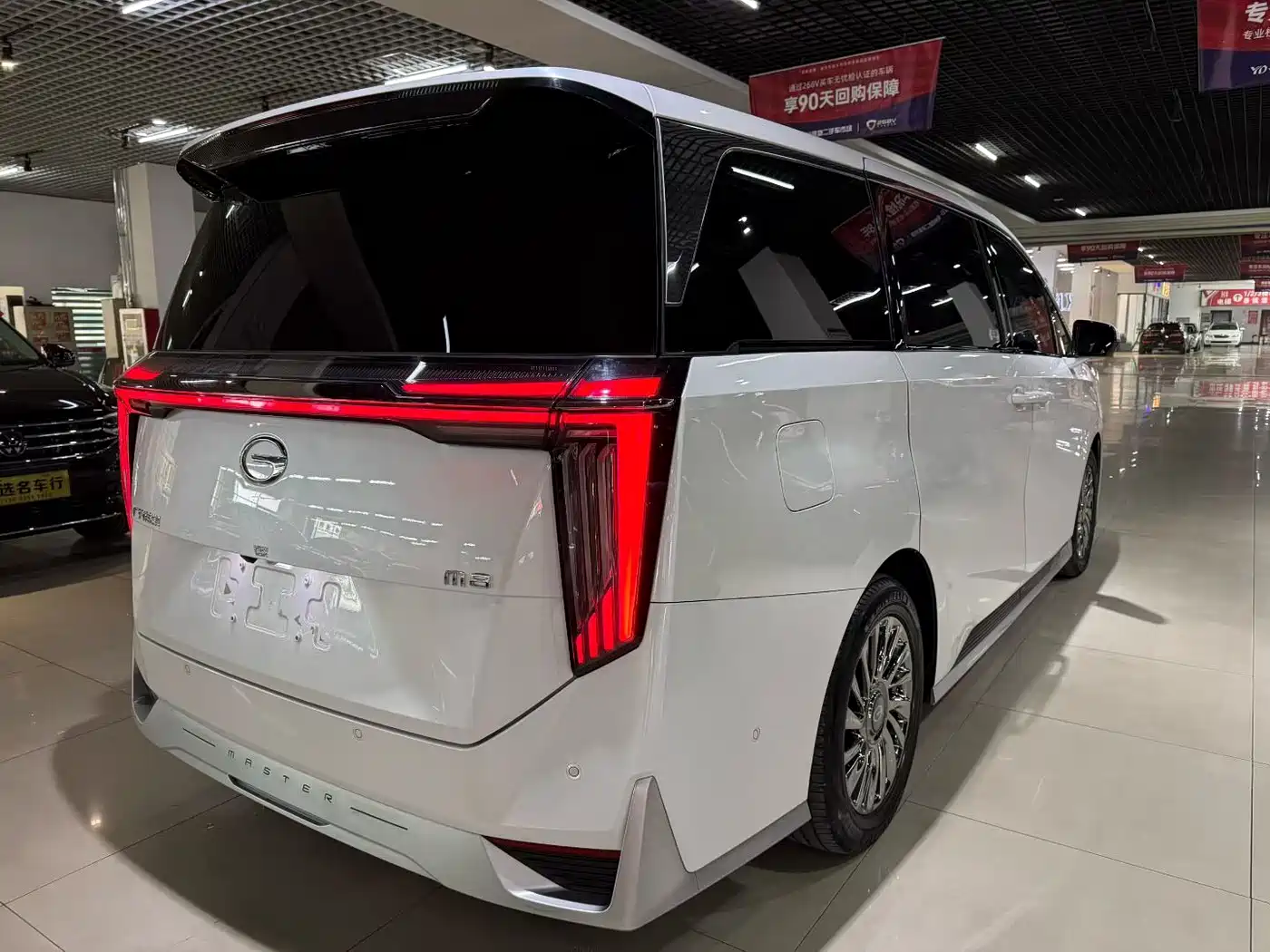 GAC TRUMPCHI TRUMPCHI M8