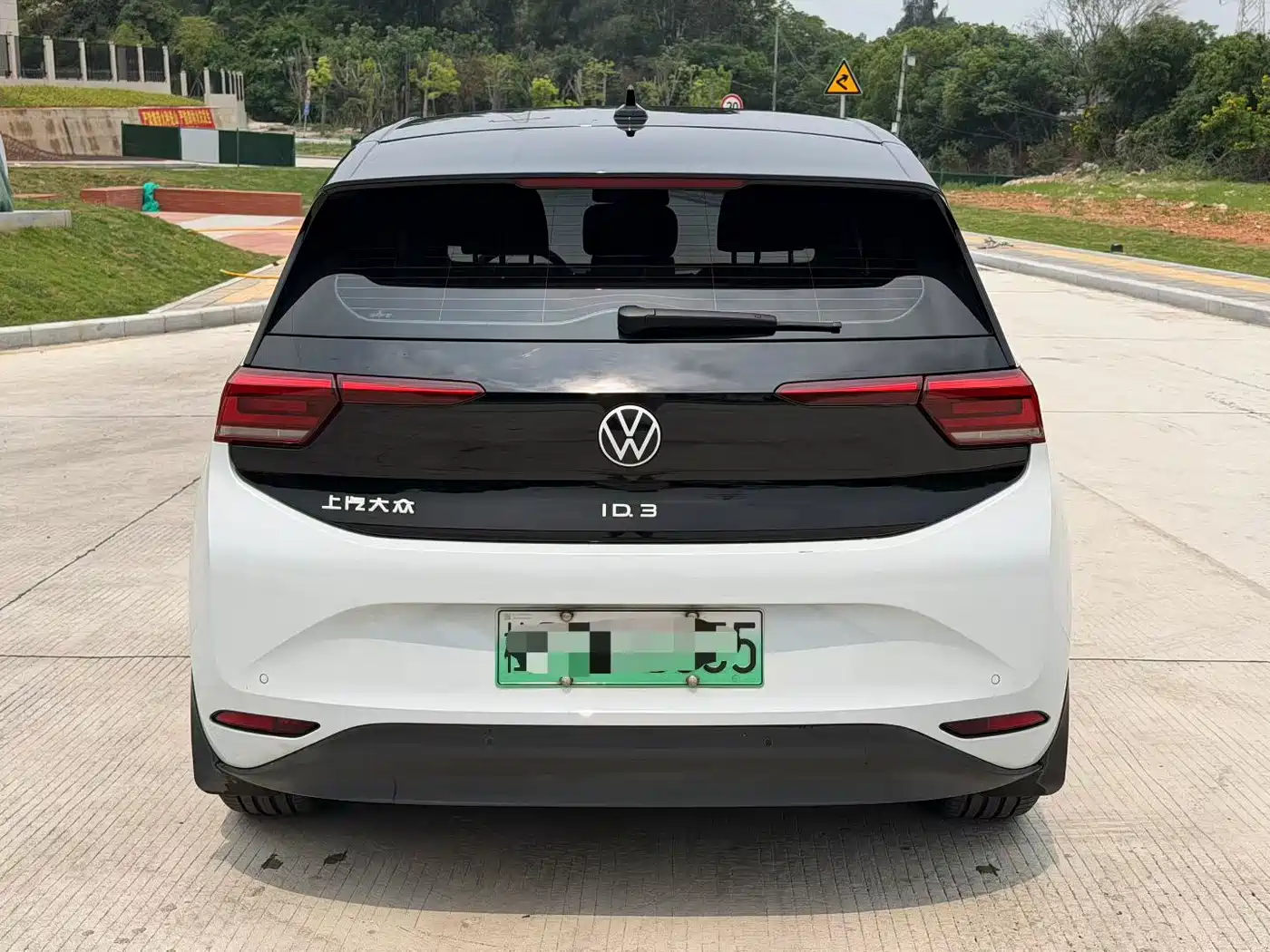 Volkswagen ID.3 2023 Pure Smart Edition фото 8