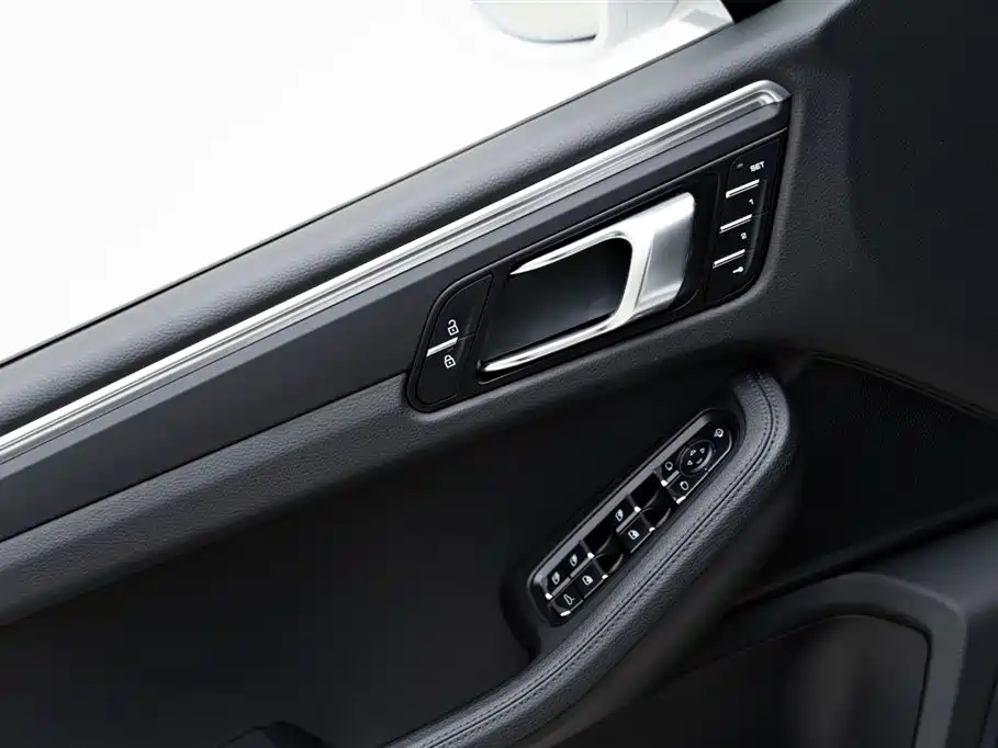 Porsche Macan 2022 Macan 2.0T фото 14