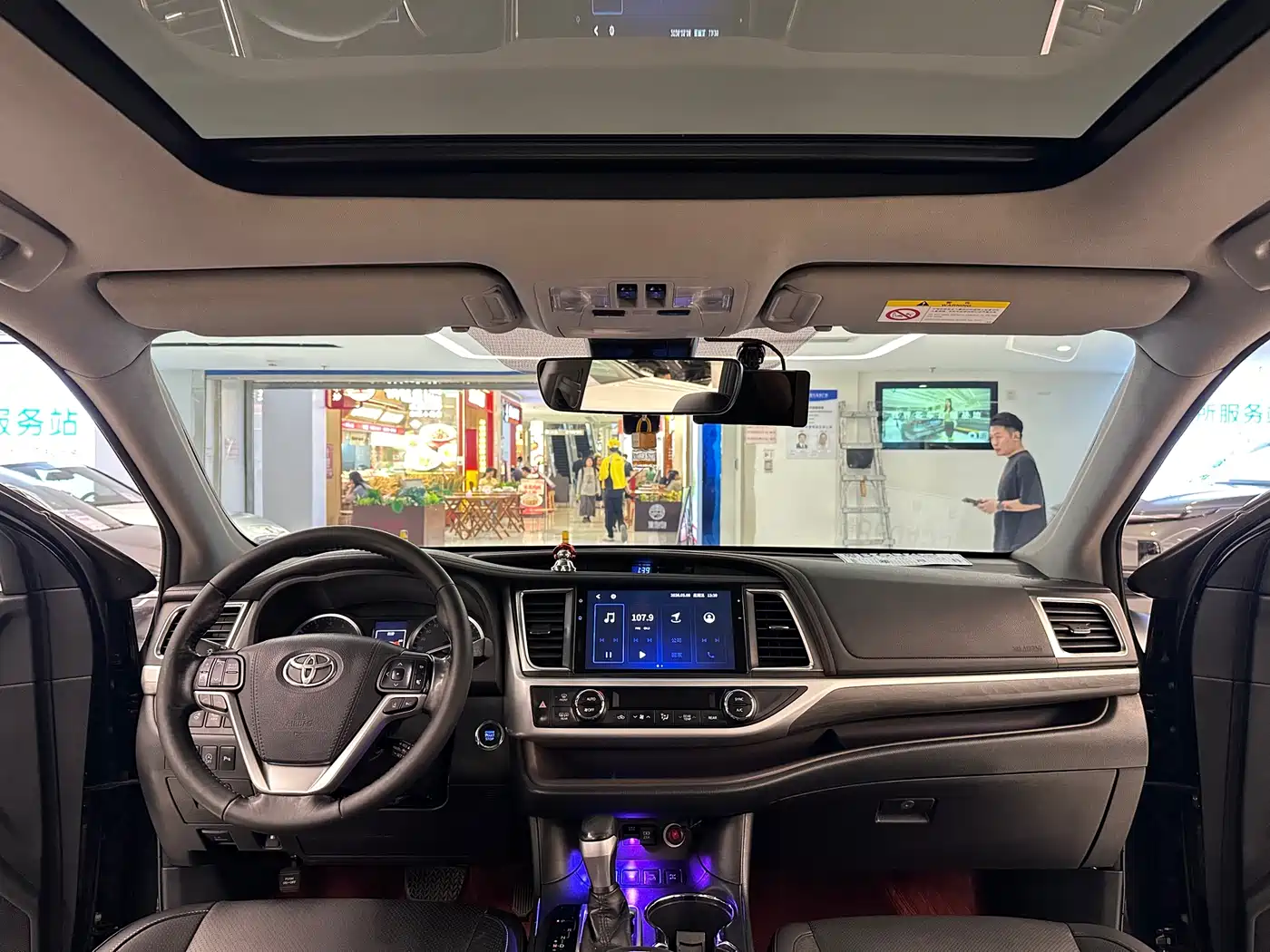 Toyota Highlander 2018 2.0T 4WD Ultimate 7-seater (China V) фото 20