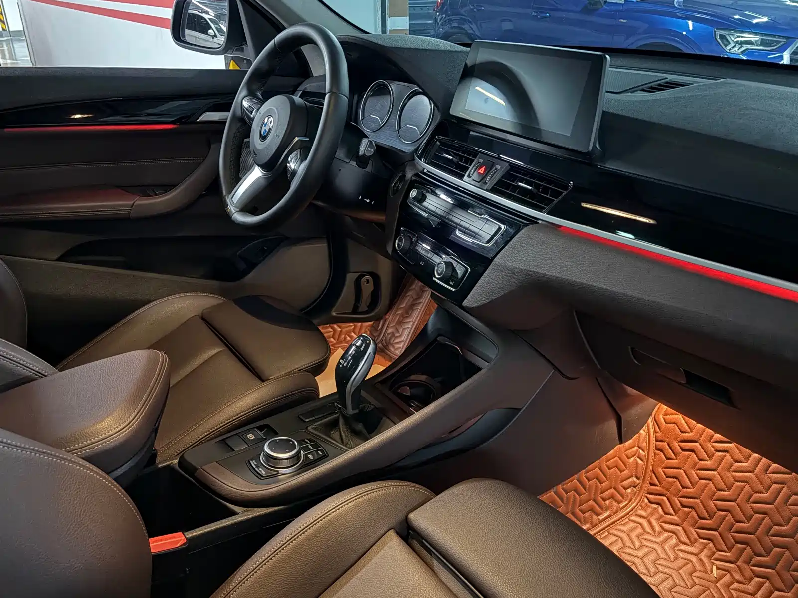 صورة 5 - BMW X1