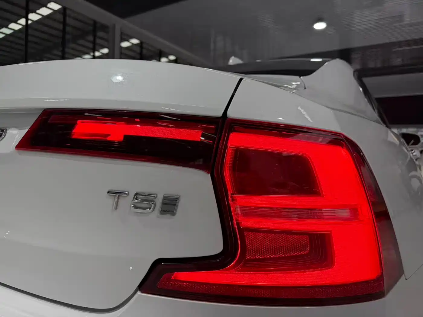 Фото 11 - Volvo S90