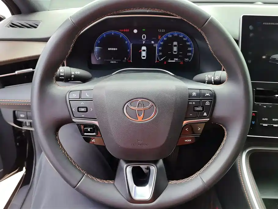 TOYOTA ASIAN DRAGON