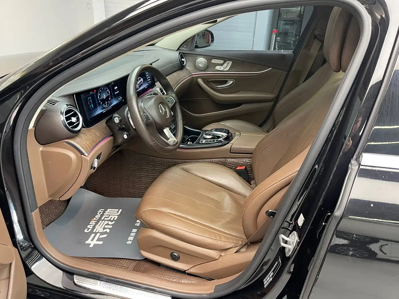 Mercedes-Benz E-Class 2017 E 300 L Luxury фото 10