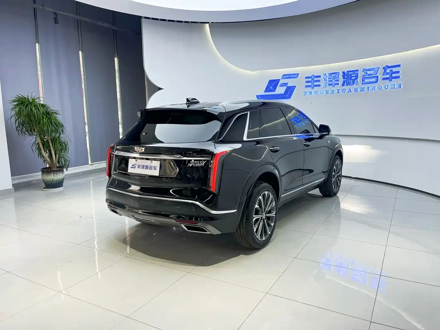 CADILLAC XT5