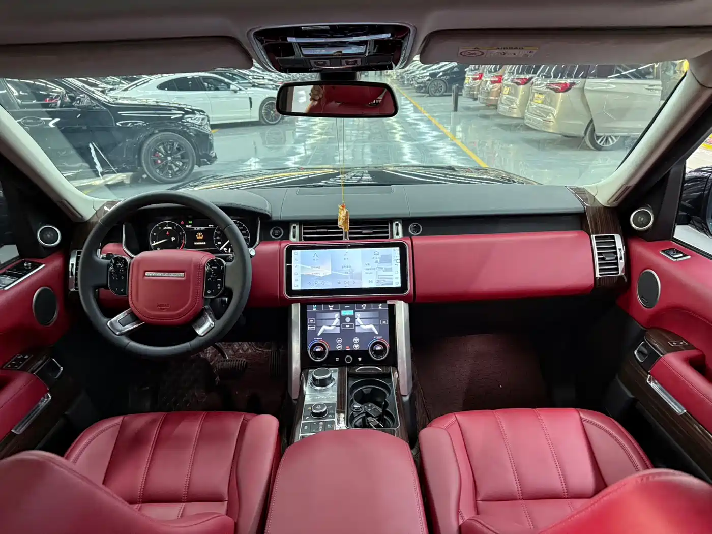 Land Rover Range Rover 2015 3.0 SC V6 Obsidian Limited Edition фото 4