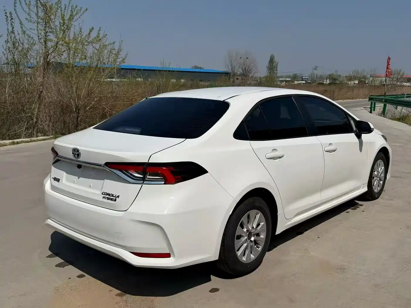 Toyota Corolla 2024 1.8L Smart Hybrid Dual Engine Flagship Edition фото 2