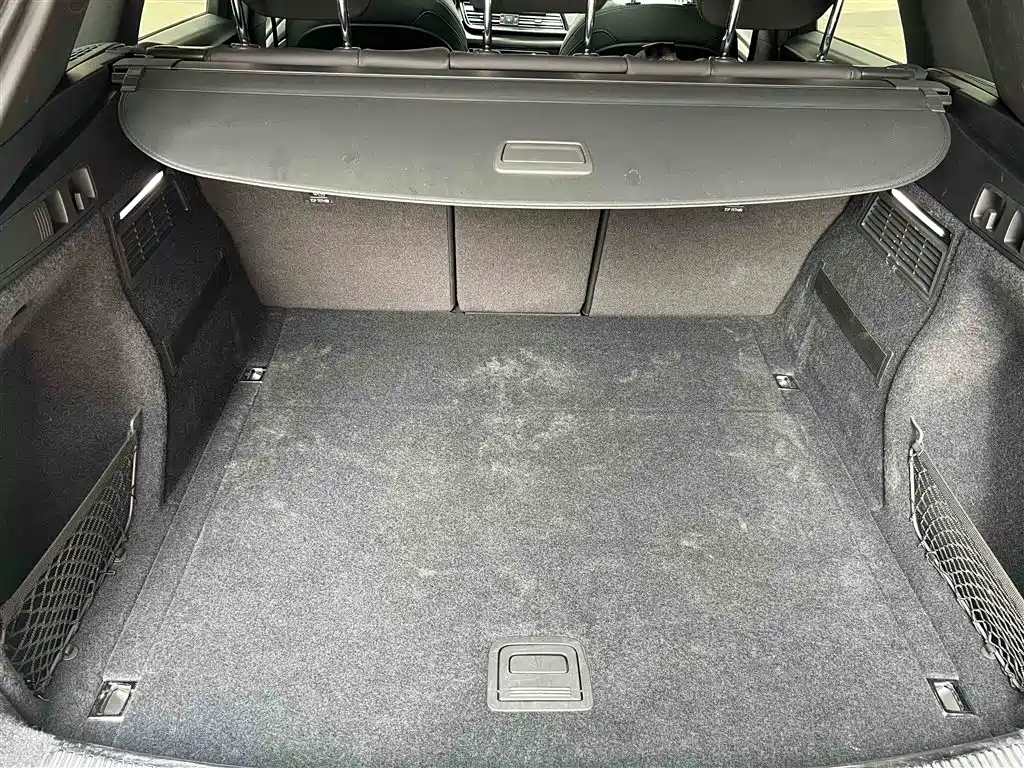 Audi Q5L 2023 40T Luxury Dynamic фото 28