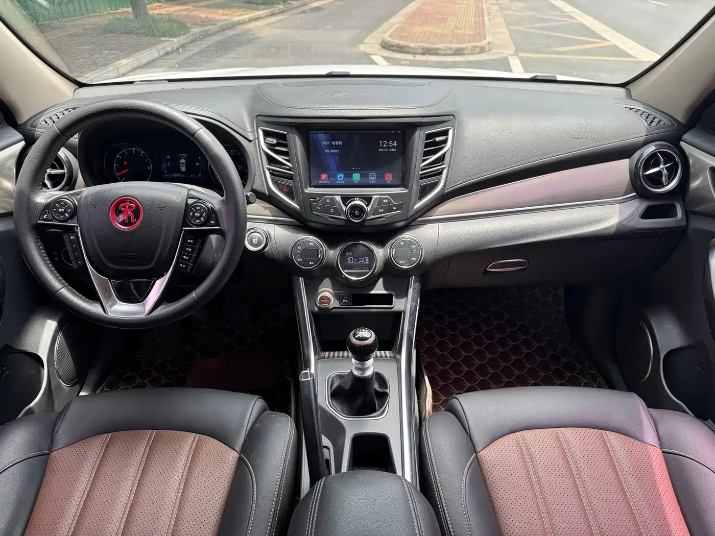 BYD Song 2018 2018 1.5TI Manual Smart Connect Advanced Edition