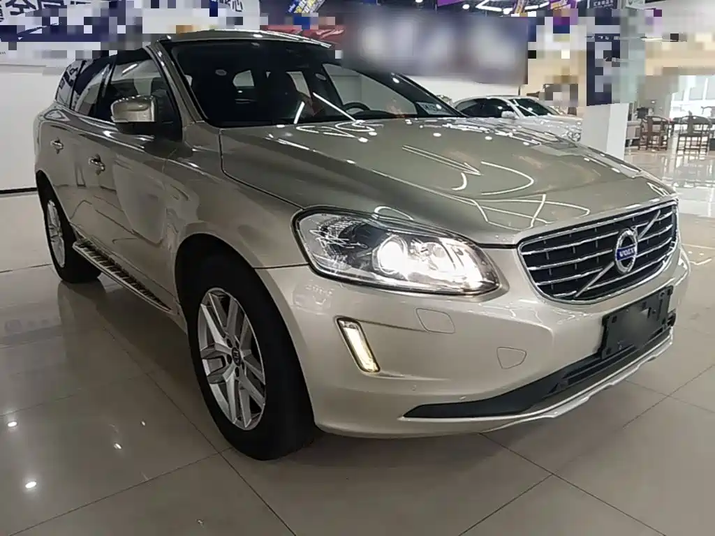 Volvo XC60 2016 2017 T5 AWD Smart Advance