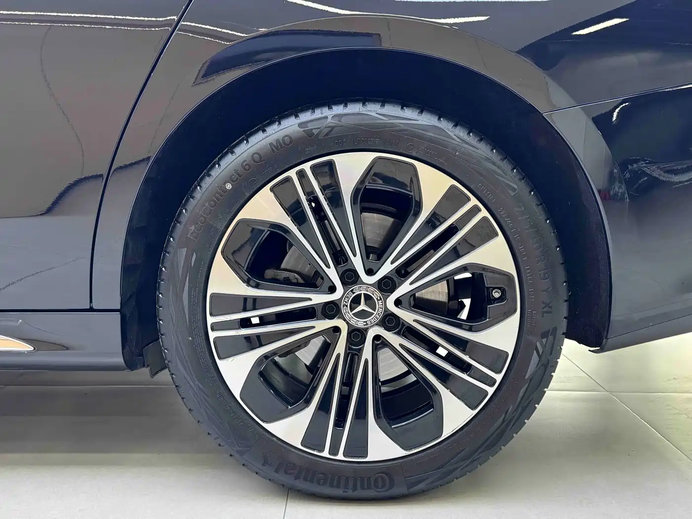 Mercedes-Benz E-Class 2025 Facelift E 300 L Luxury фото 18