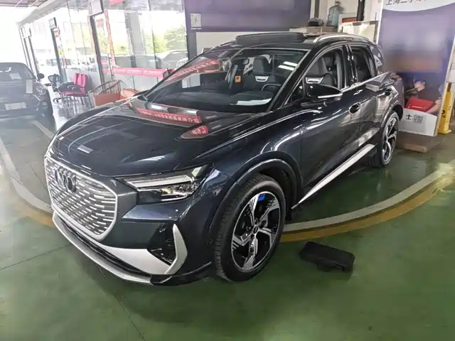 Audi Q4 e-tron 2023