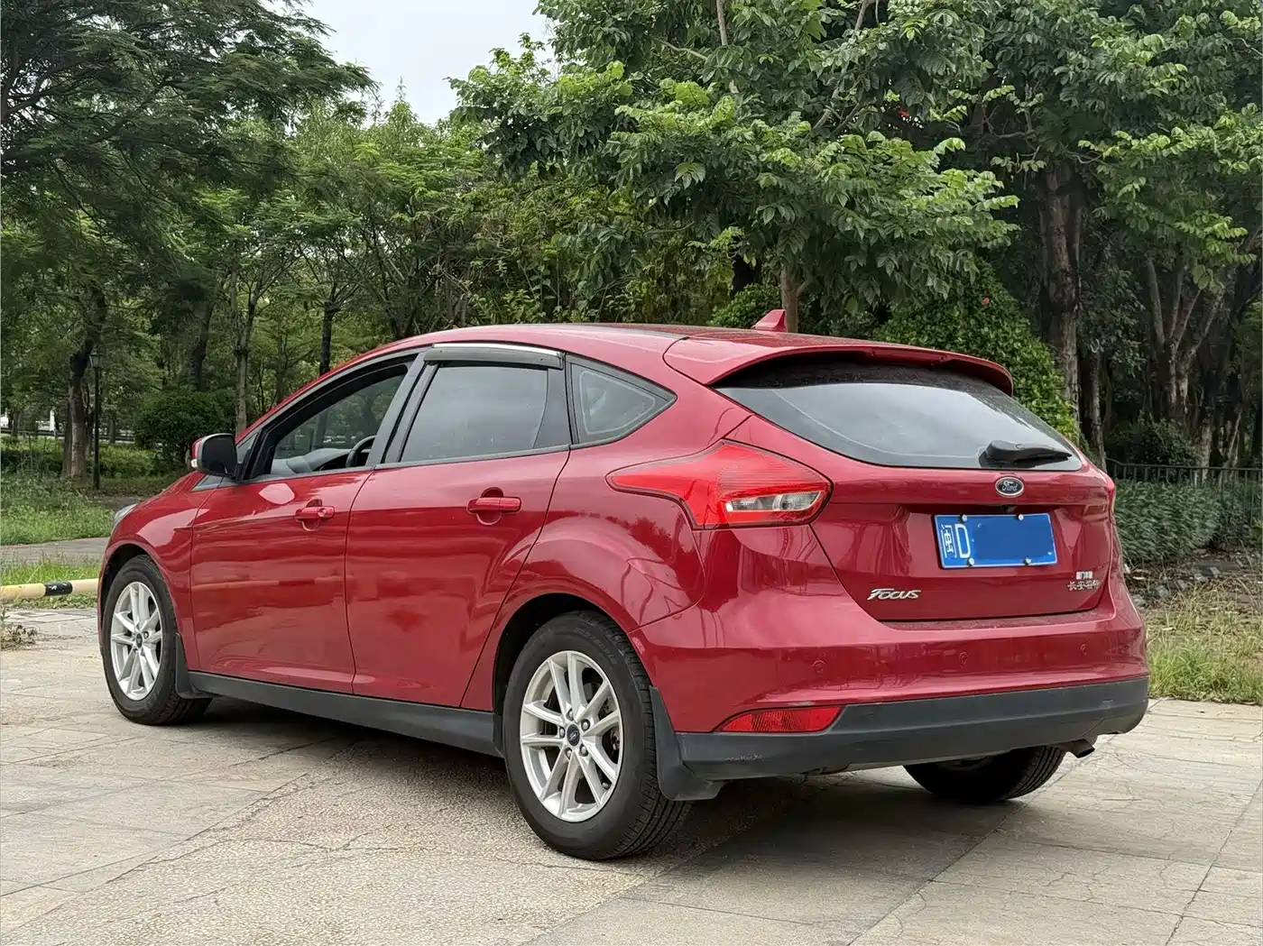 Фото 4 - Ford Focus