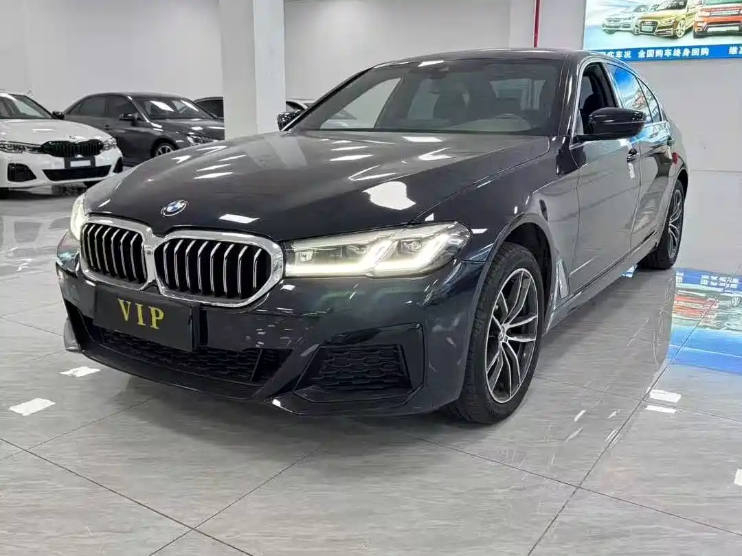 BMW 5 Series 2022 525Li M Sport Package