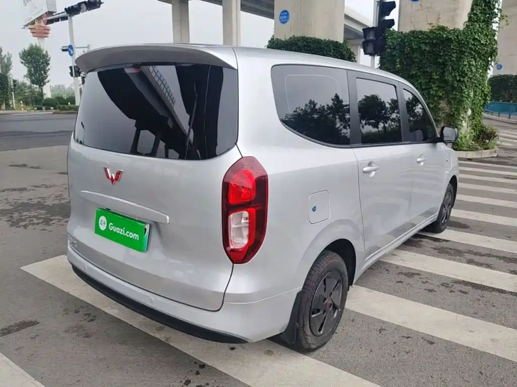 Wuling Motors Wuling Hongguang New Energy 2025 2025 Extended-Range Hybrid 50KM Comfort Version