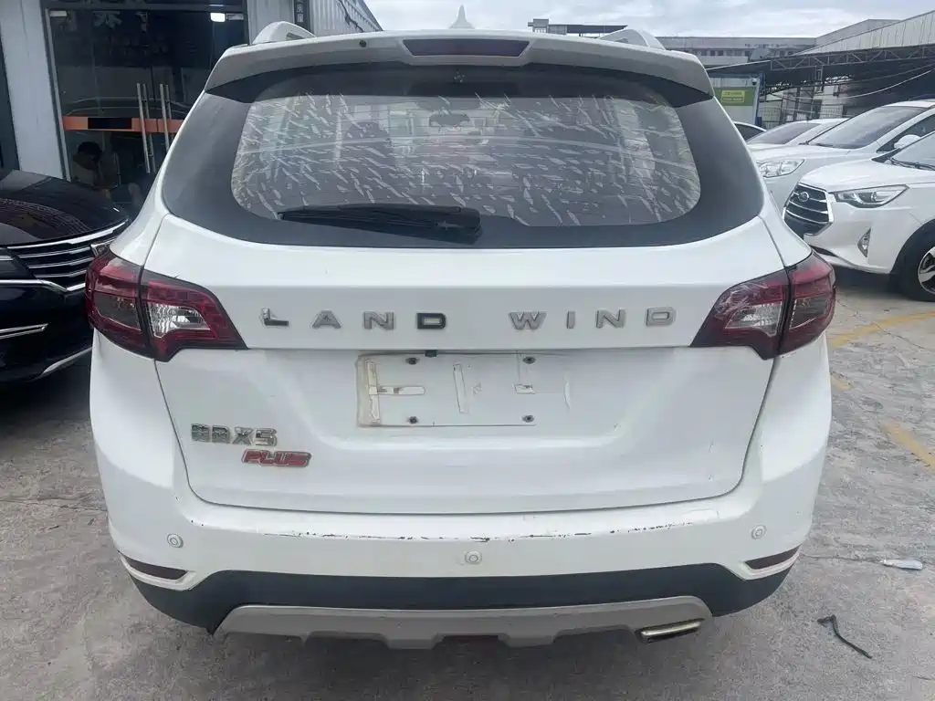 Landwind X5 2017 2016 Plus 1.5T Manual Pioneer Edition