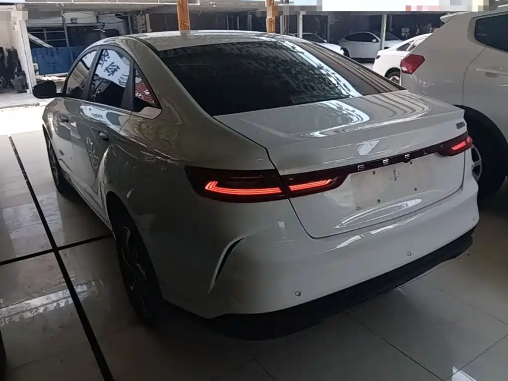 Geely Geometry G6 2024 2024 500KM Premium