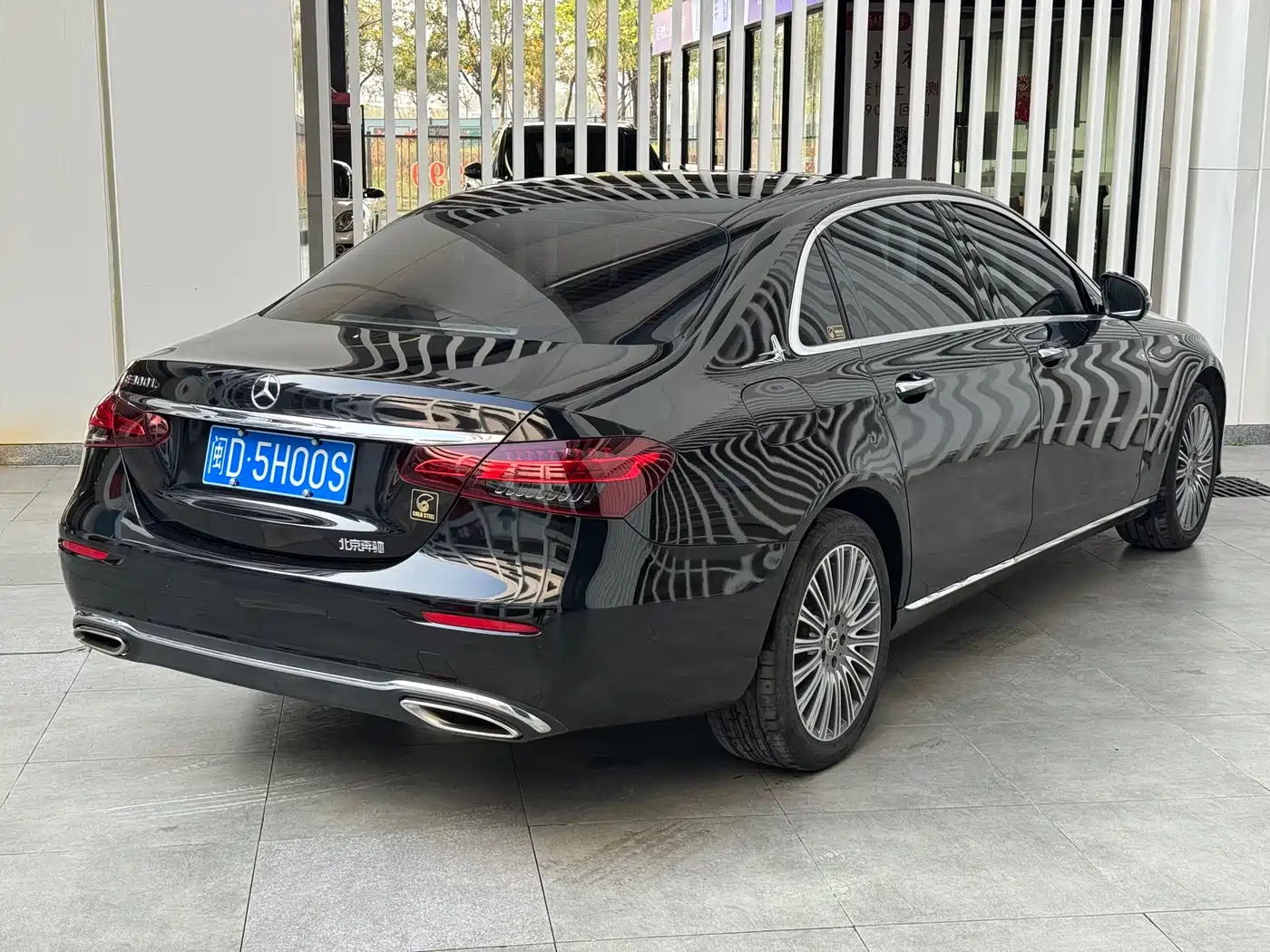 Mercedes-Benz E-Class 2022 E 300 L Fashion фото 8