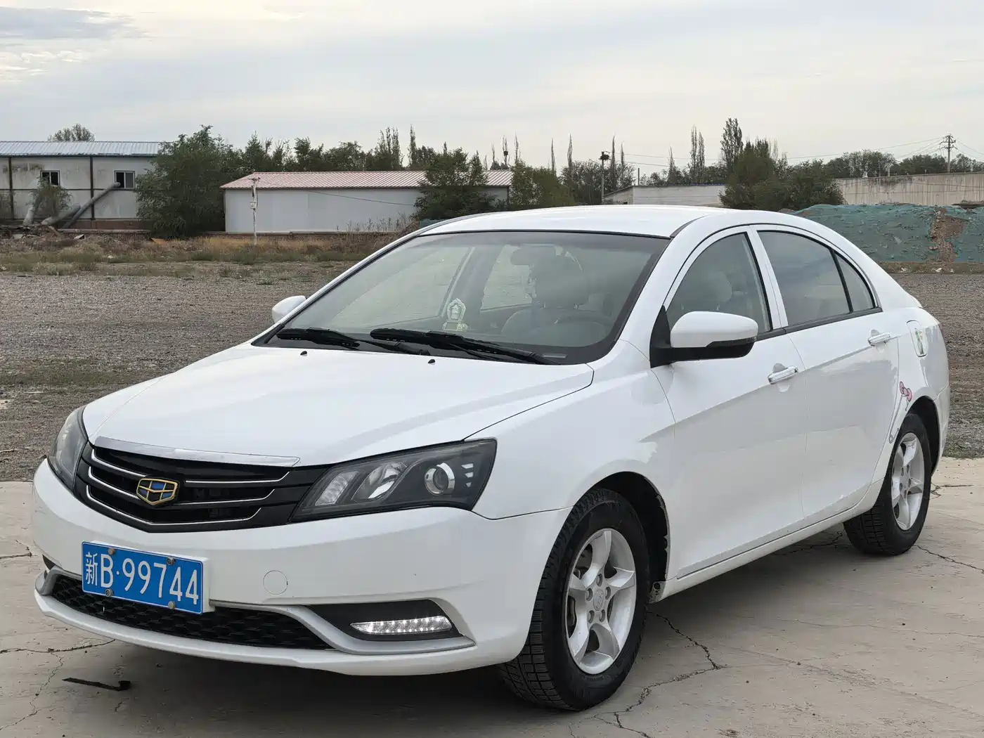 Geely Emgrand 2015 2014 Sedan 1.5L Manual Fashion