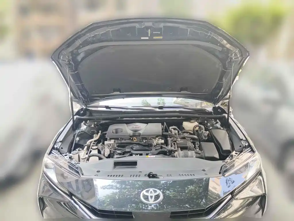 Photo 3 - Toyota Camry