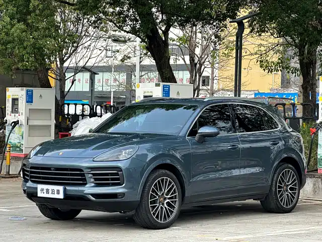 PORSCHE CAYENNE