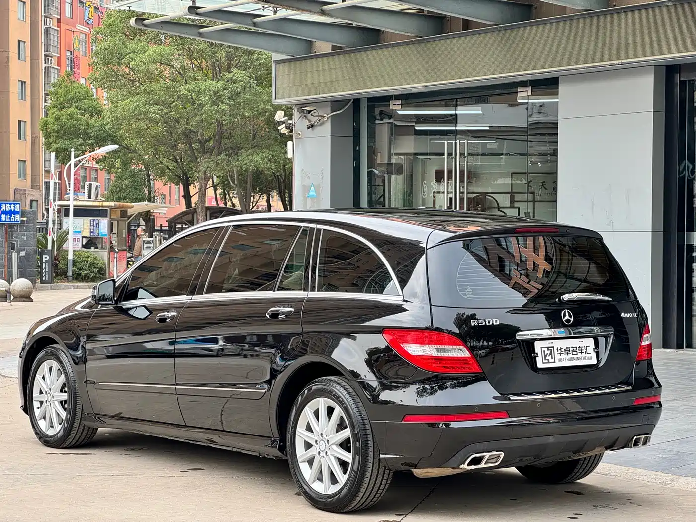 Mercedes-Benz R-Class 2010 R 500 L 4MATIC Grand Edition фото 4