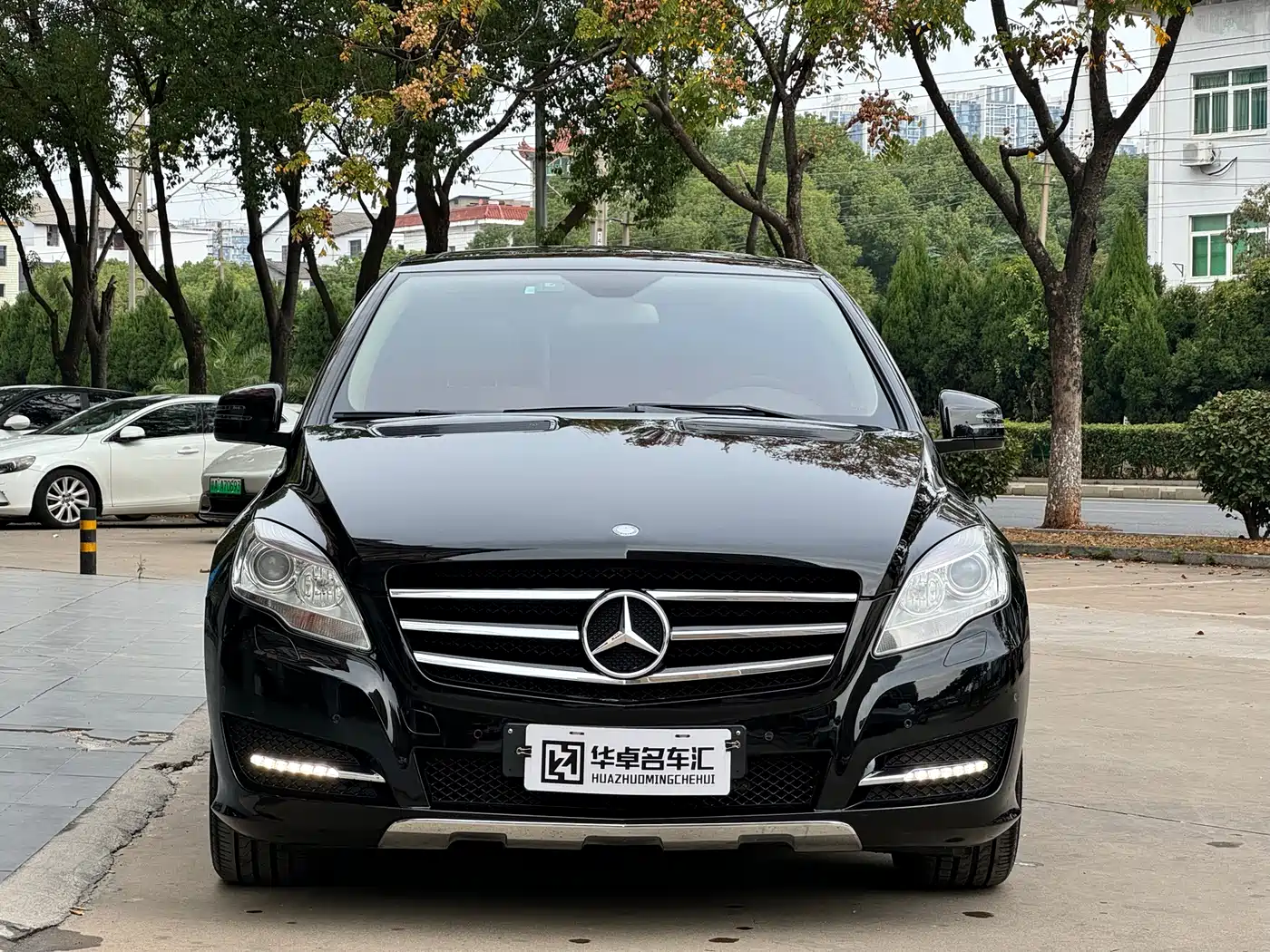 Mercedes-Benz R-Class 2010 R 500 L 4MATIC Grand Edition фото 2
