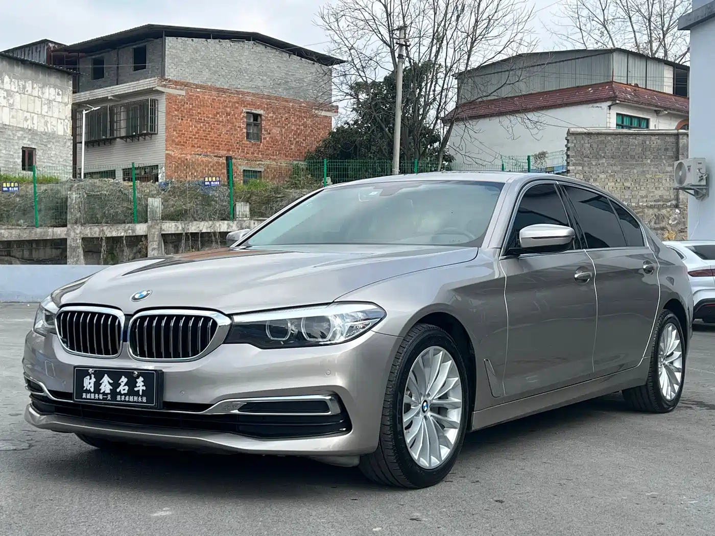 BMW 5 Series 2020 525Li Luxury Package
