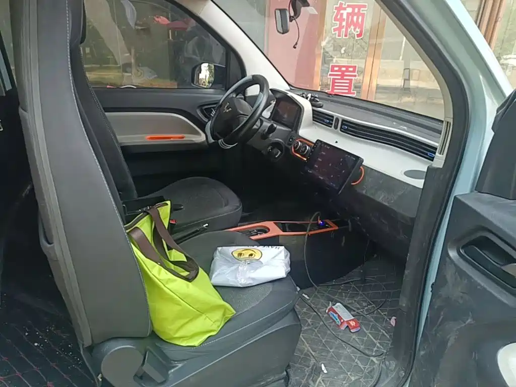 Фото 25 - Wuling Motors Hongguang MINIEV