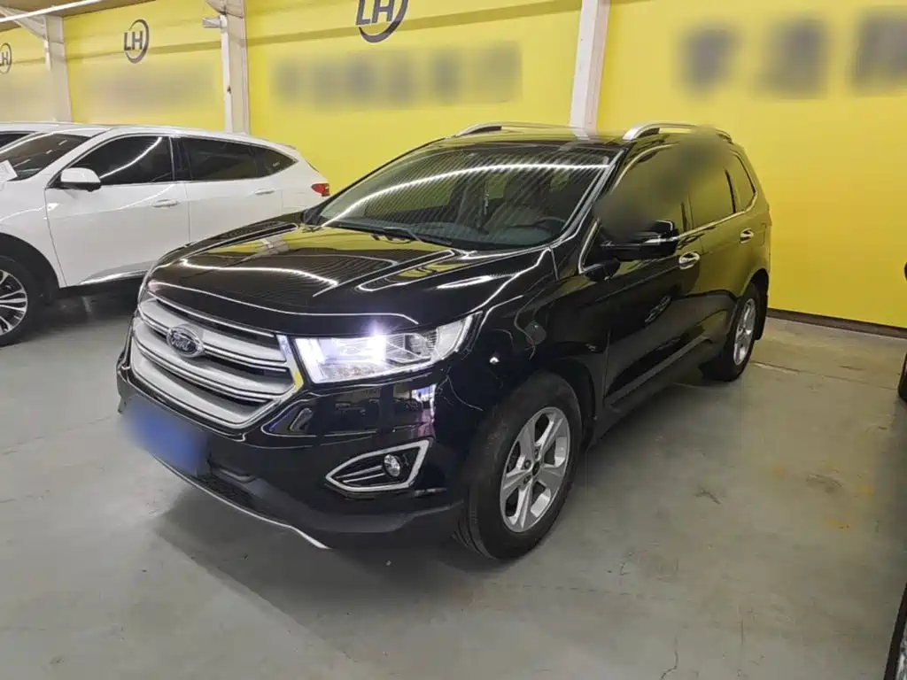 Фото 2 - Ford Edge
